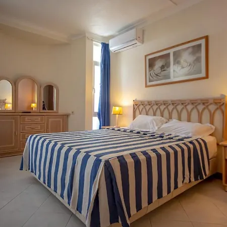 Praia Da Oura Apartamento Privado Apartment *